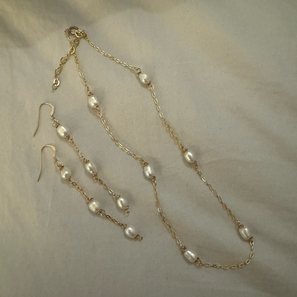 Faux Pearl Jewerly Set